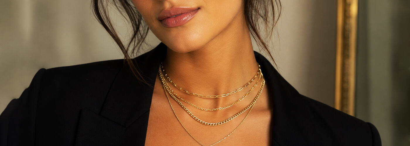 How to Layer Gold Chains for a Modern Look